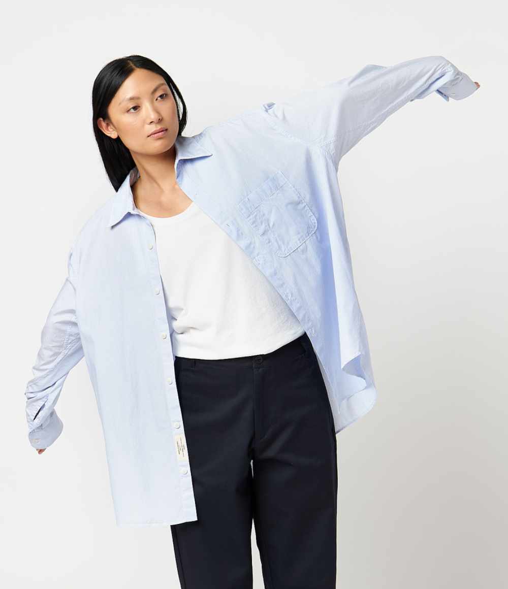 merz b schwanen oversize shirt04 white denim blue